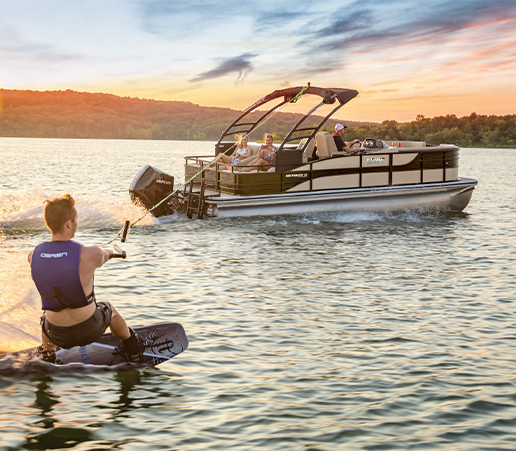 lowe-boats-1-516x451